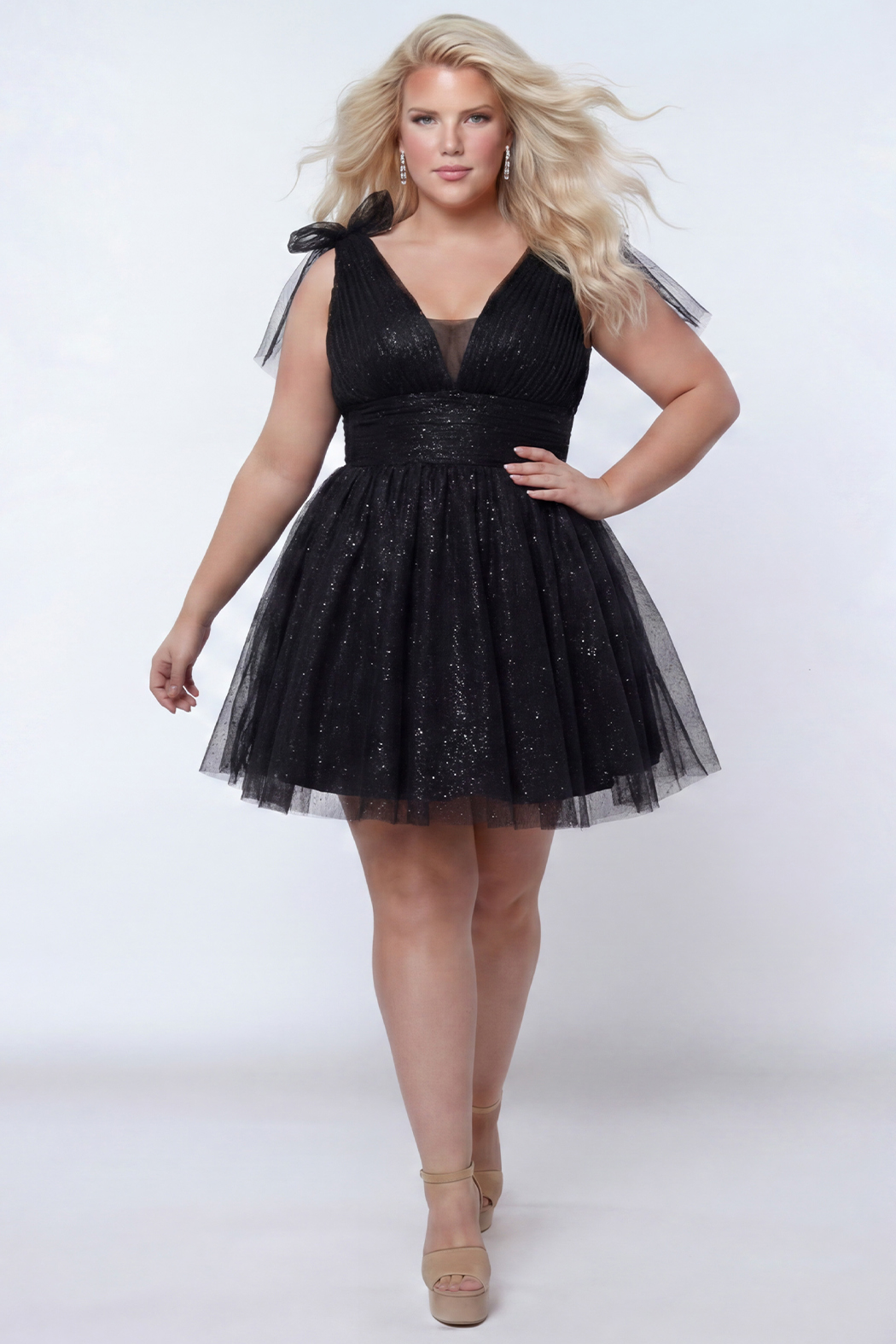 SC8153-black-front-web.jpg